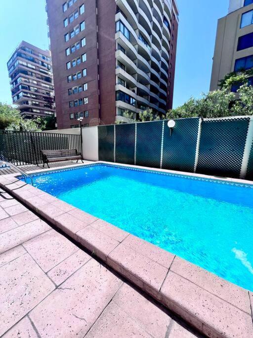 Apartamento Moderno 1d En El Golf Santiago